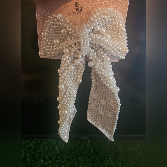 Sincerely Jules Gorgeous Pearl hairclip - Picture 15 of 15
